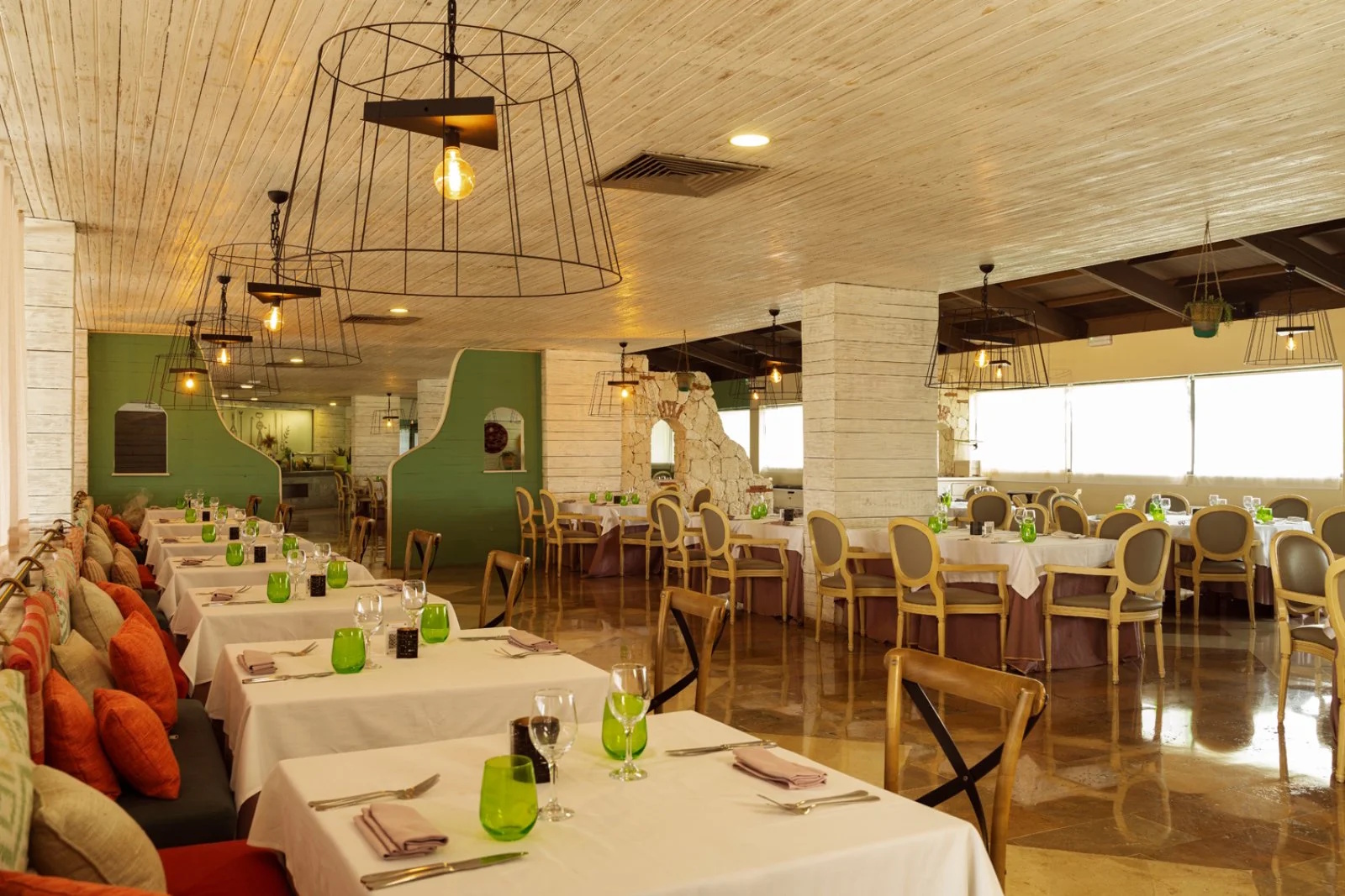 catalonia-bavaro-beach-ristorante.jpg