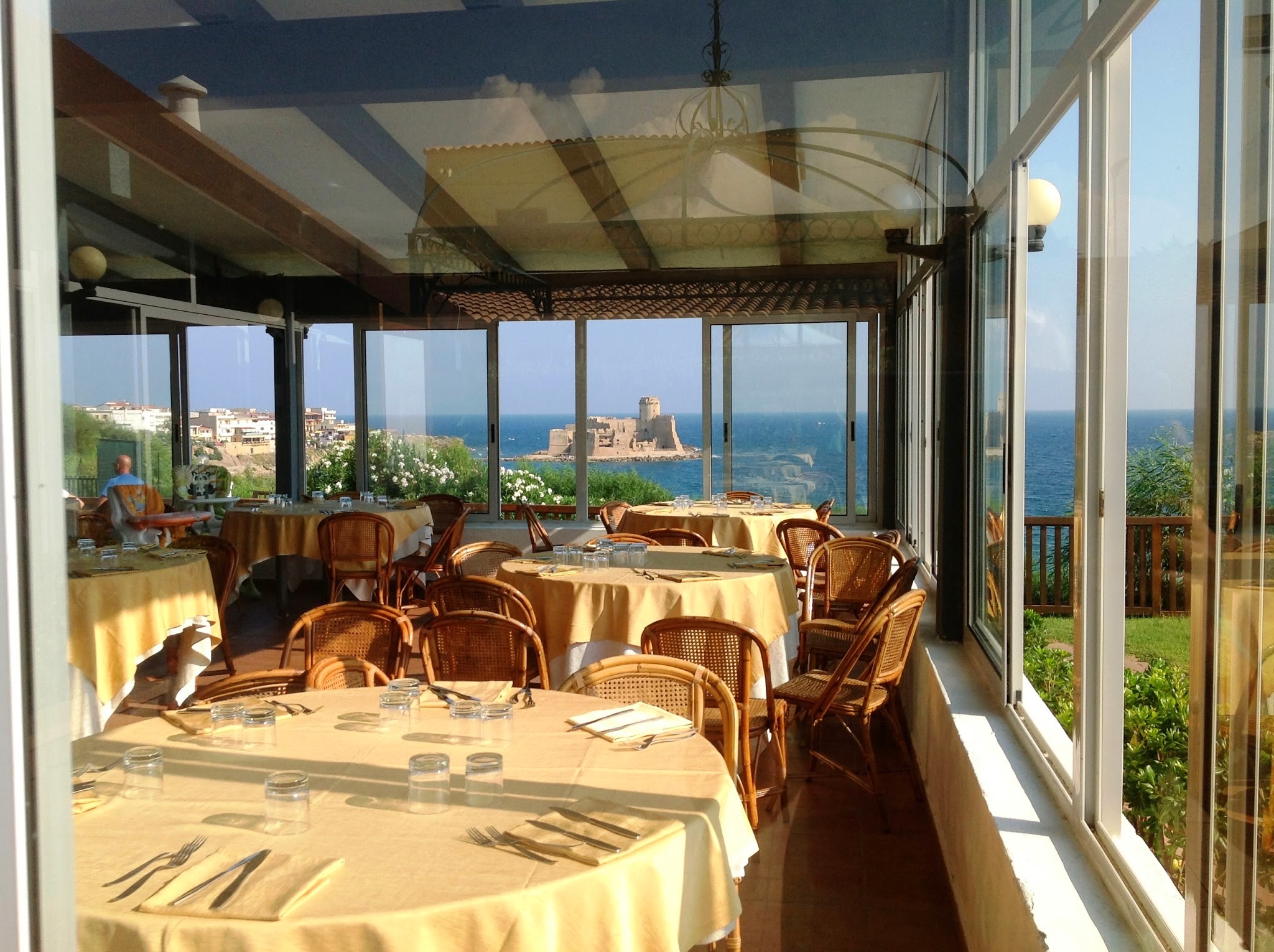 igv-club-le-castella-calabria-ristorante.jpg