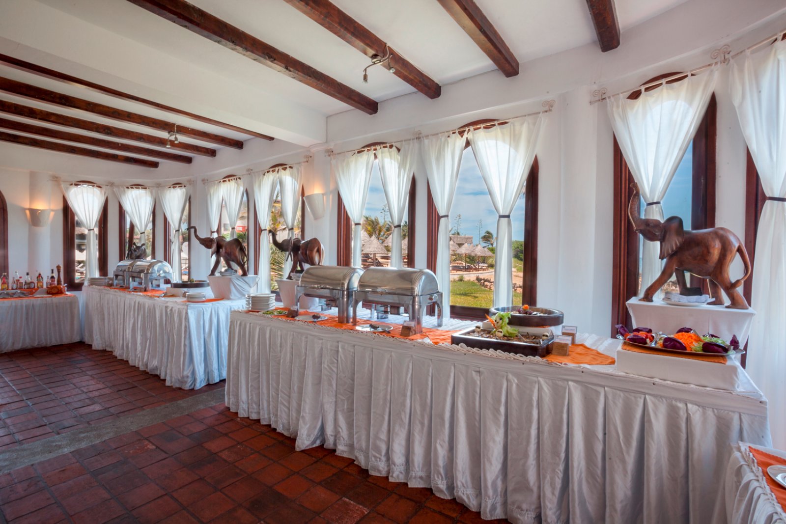 kenya-garoda-ristorante-buffet.jpg