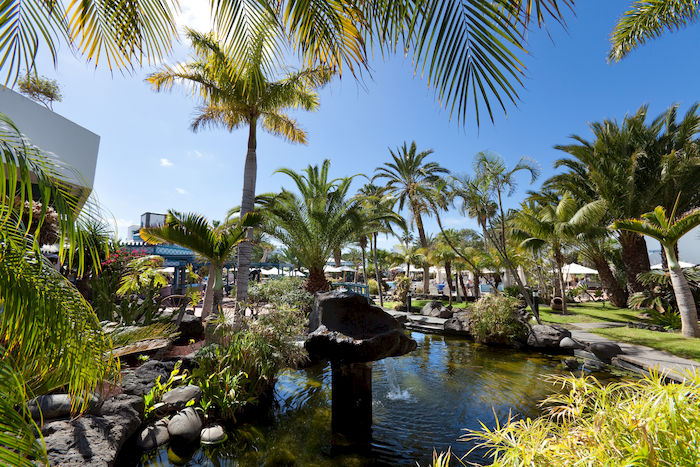 lanzarote-seasidelosjameos-giardini.jpg