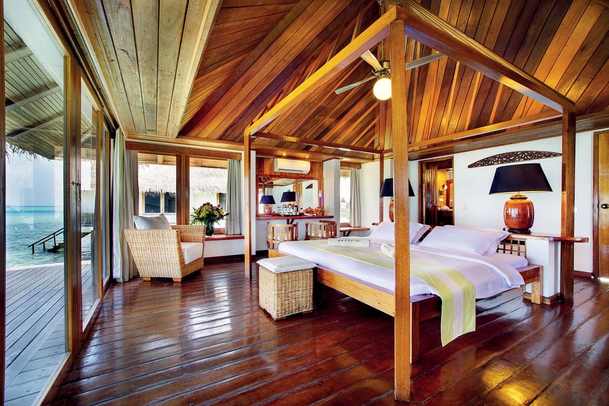 maldive-gangehi-overwater-camere.jpg