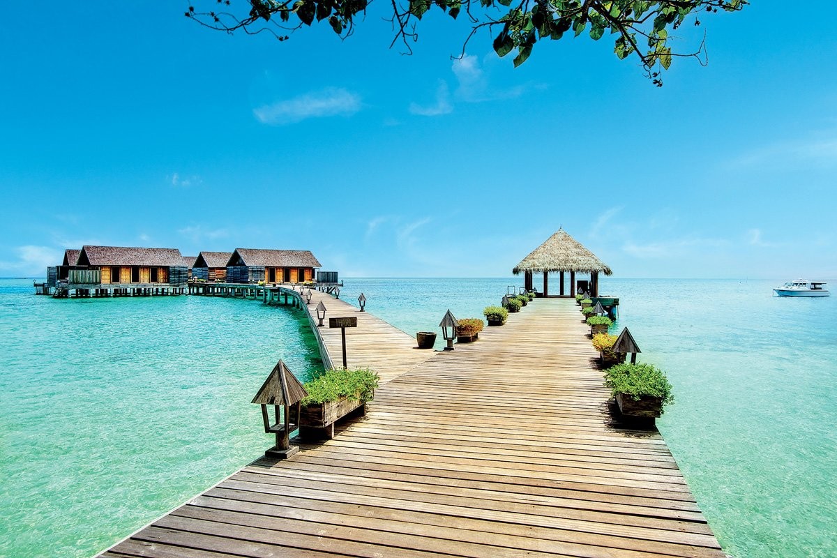 maldive-gangehi-overwater.jpg