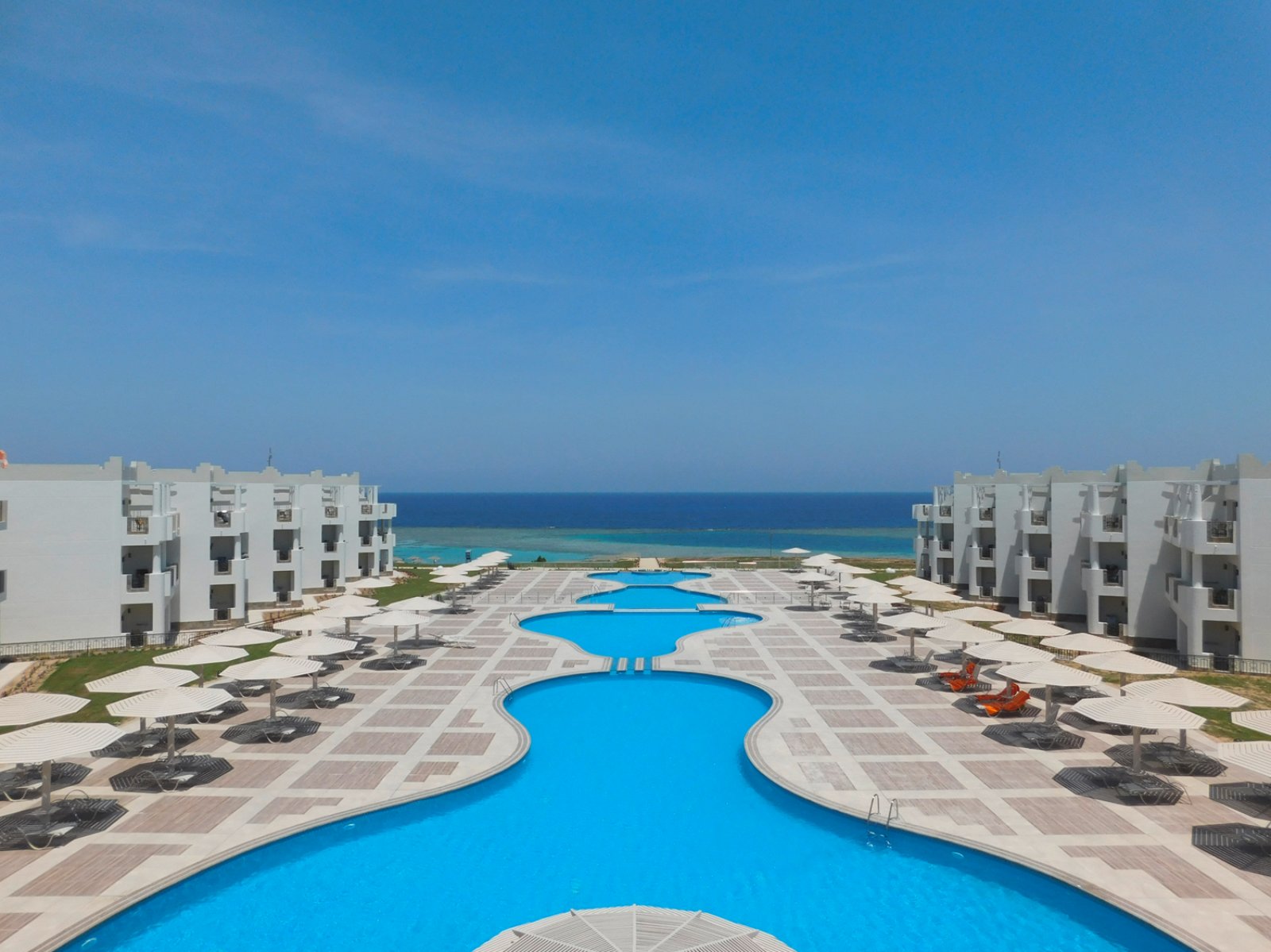 marsa-alam-fantasia-piscine.jpg