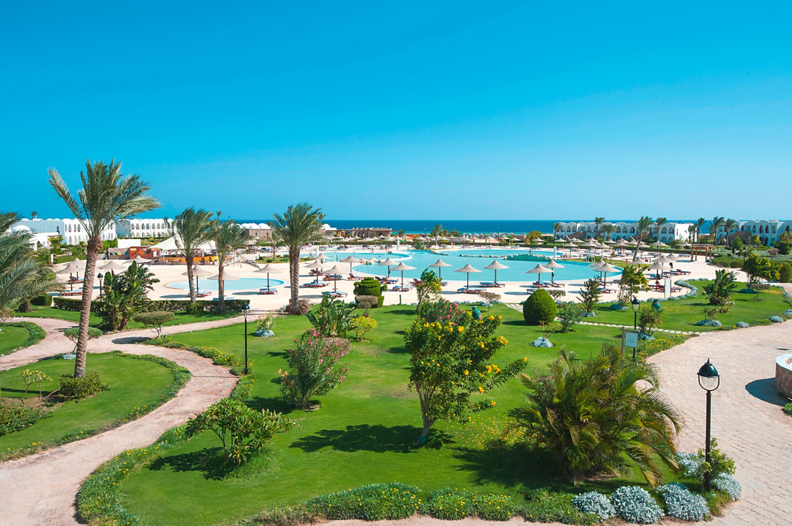 marsa-alam-gorgonia-beach-resort-piscina.jpg