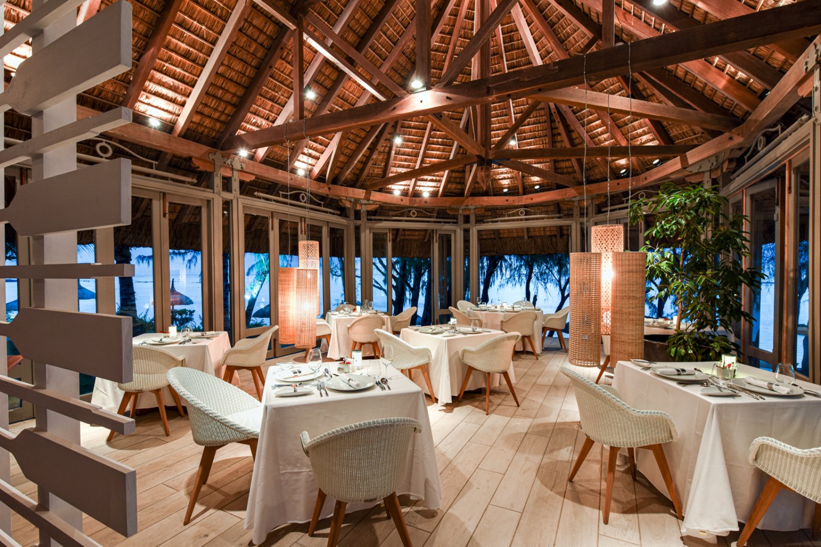 mauritius-cannonier-beachcomber-ristorante.jpg
