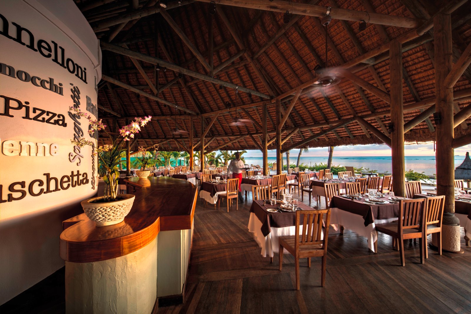 mauritius-victoria-ristorante.jpg