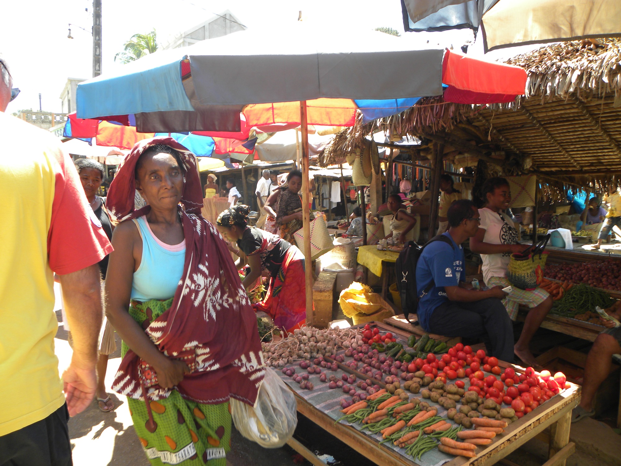 mercato_helleville_madagascar.jpg