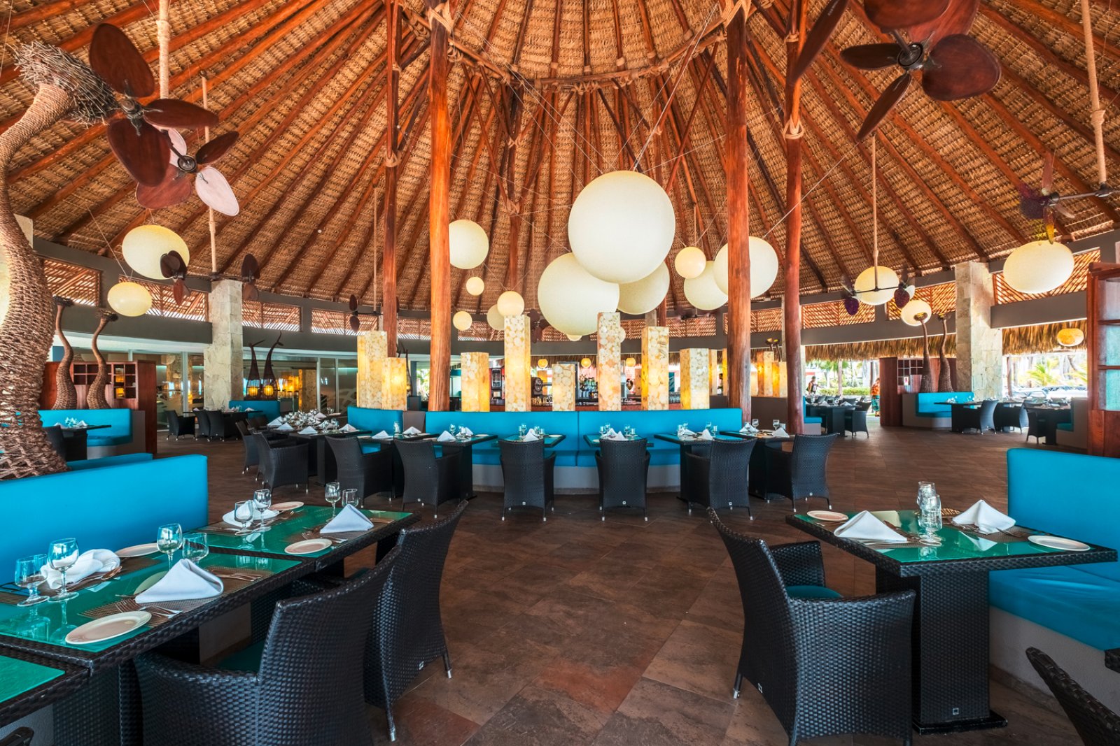 punta-cana-santo-domingo-barcel-bavaro-beach-ristorante-bar.jpg