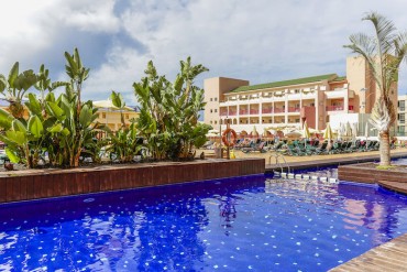 tenerife-jacaranda-piscina.jpg