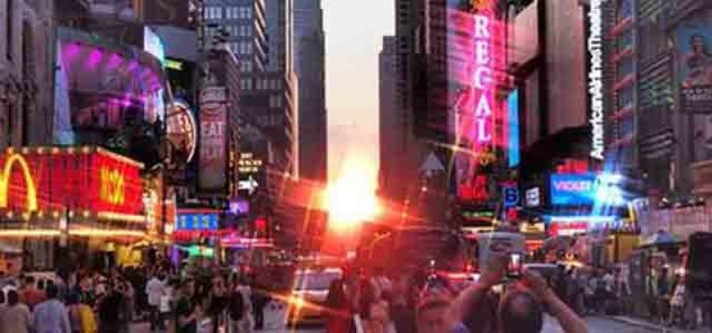 manhattanhenge-new-york.jpg